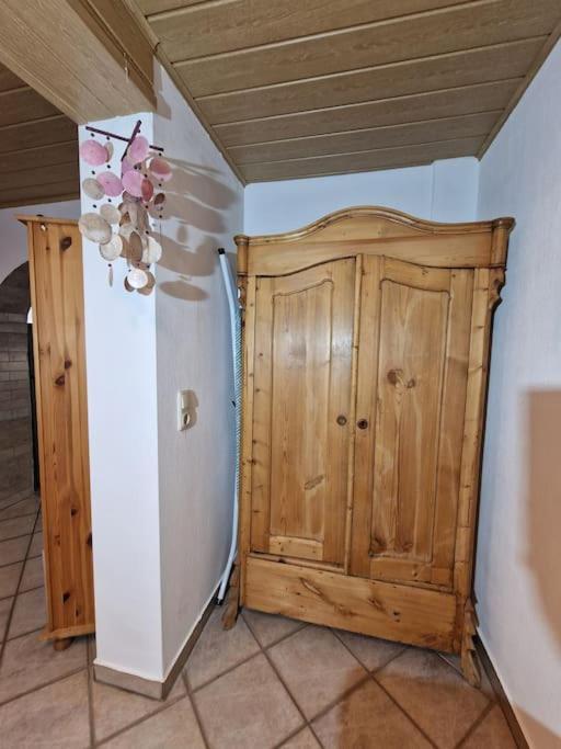 Grosszuegige Ferienwohnung 4+1 P. Büttelborn Esterno foto